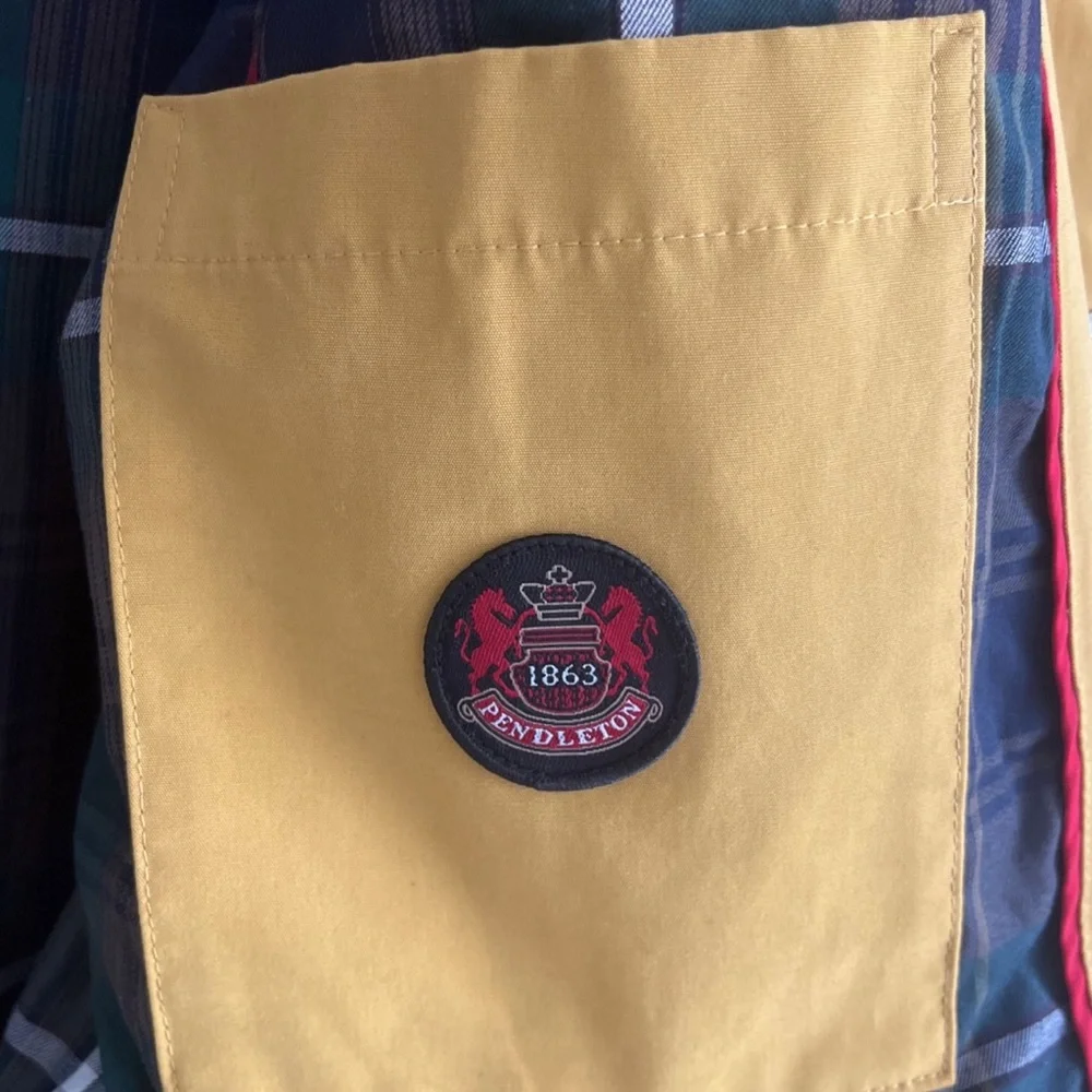 Women’s Pendleton Jacket (S) - Picture 4 of 10